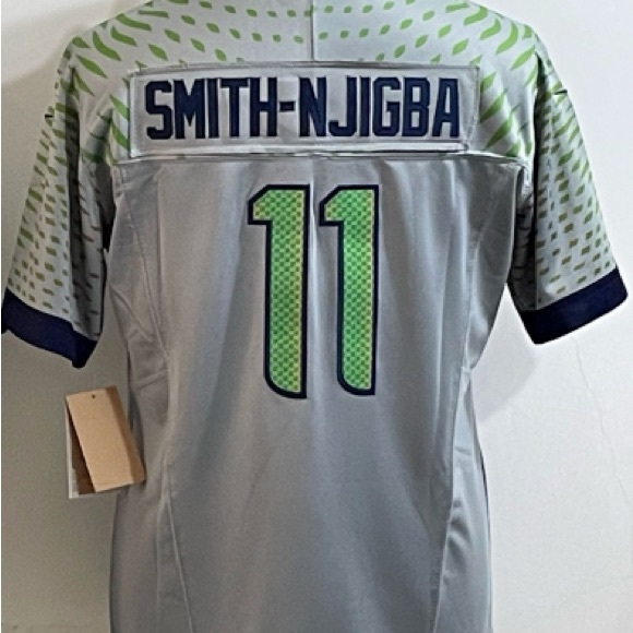 Nike Women's Gray and Green Seahawks Jersey - Picture 2 of 2